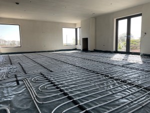 underfloor heating instal